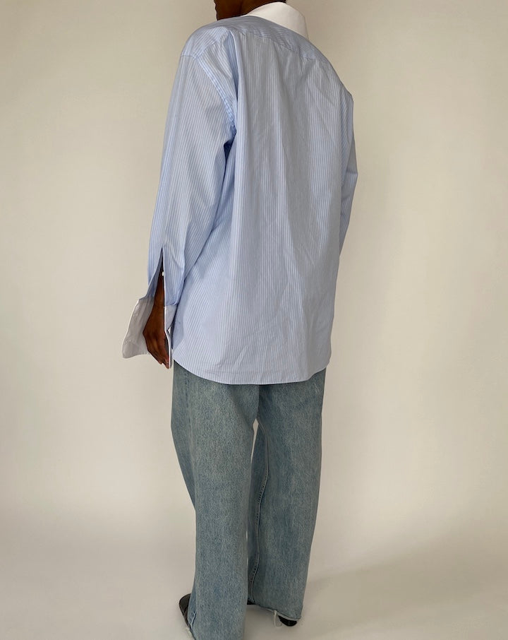 VINTAGE OVERSIZED LIGHT BLUE AND WHITE STRIPED SHIRT 4543