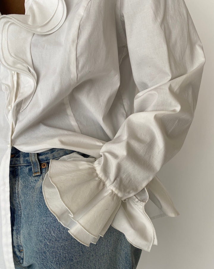 WHITE RUFFLED SHIRT 4554