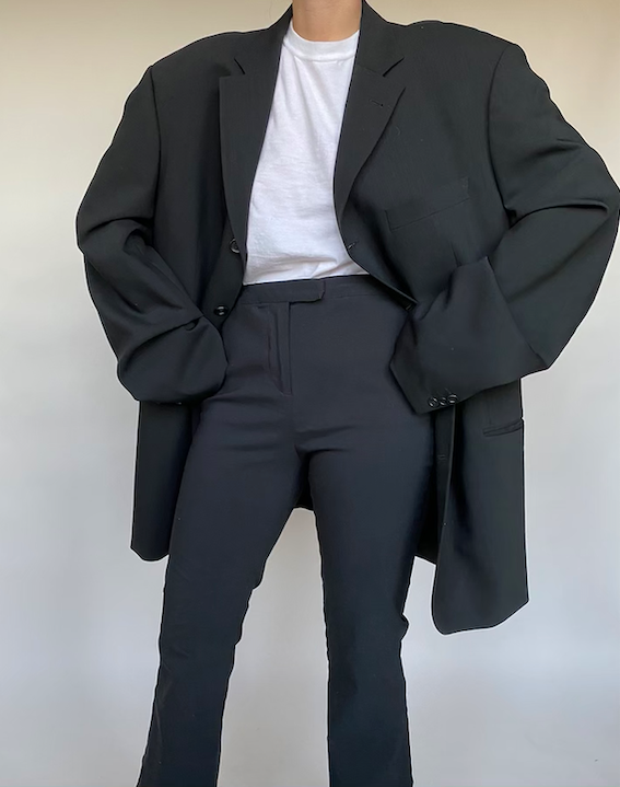 VINTAGE OVERSIZED BLACK BLAZER 451