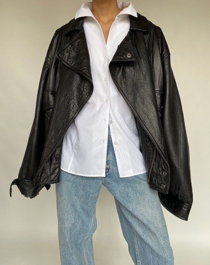 VINTAGE BEAUTIFUL BLACK LEATHER JACKET 666-4