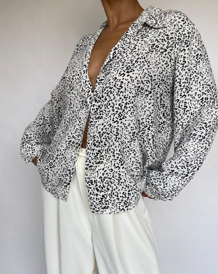 VINTAGE BLACK AND WHITE BLOUSE 761-3