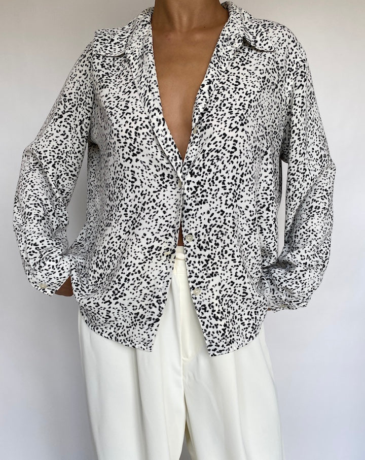 VINTAGE BLACK AND WHITE BLOUSE 761