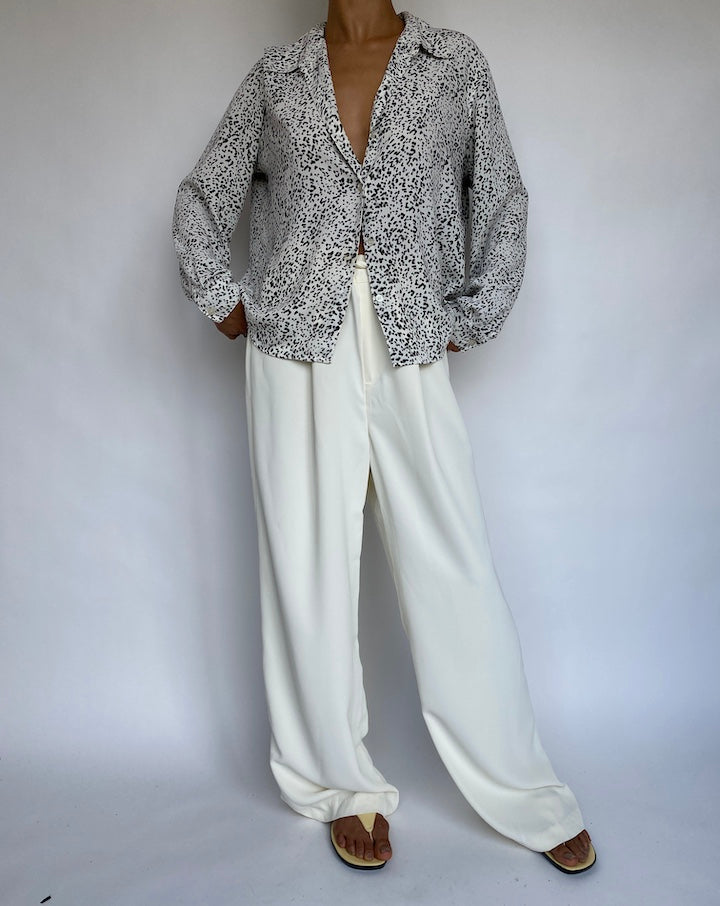 VINTAGE BLACK AND WHITE BLOUSE 761