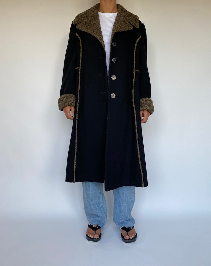 VINTAGE BLACK COAT 1064