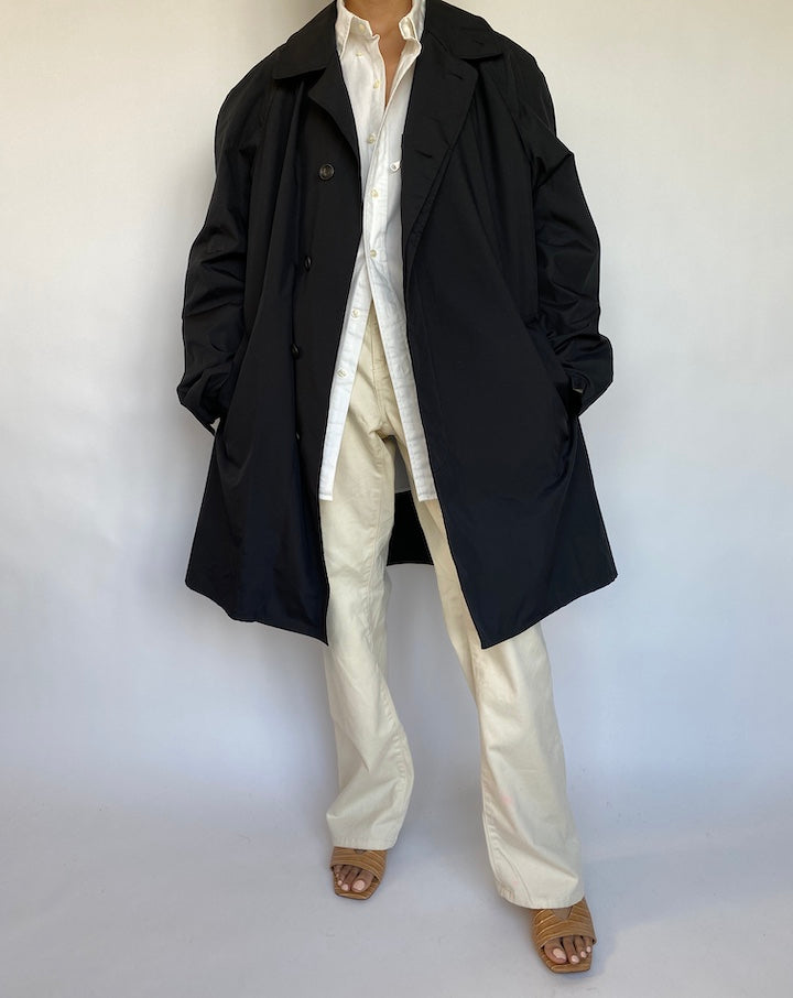 VINTAGE BLACK COAT 624