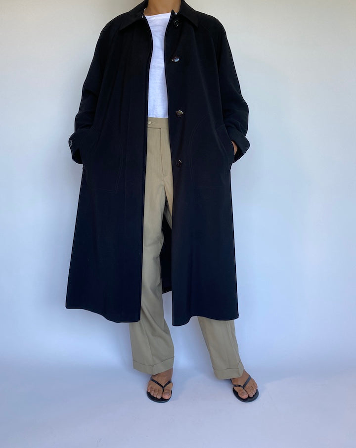 VINTAGE BLACK COAT 964