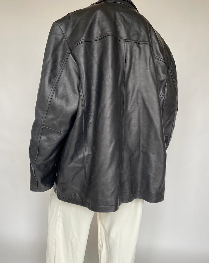 VINTAGE BLACK LEATHER JACKET 635-2