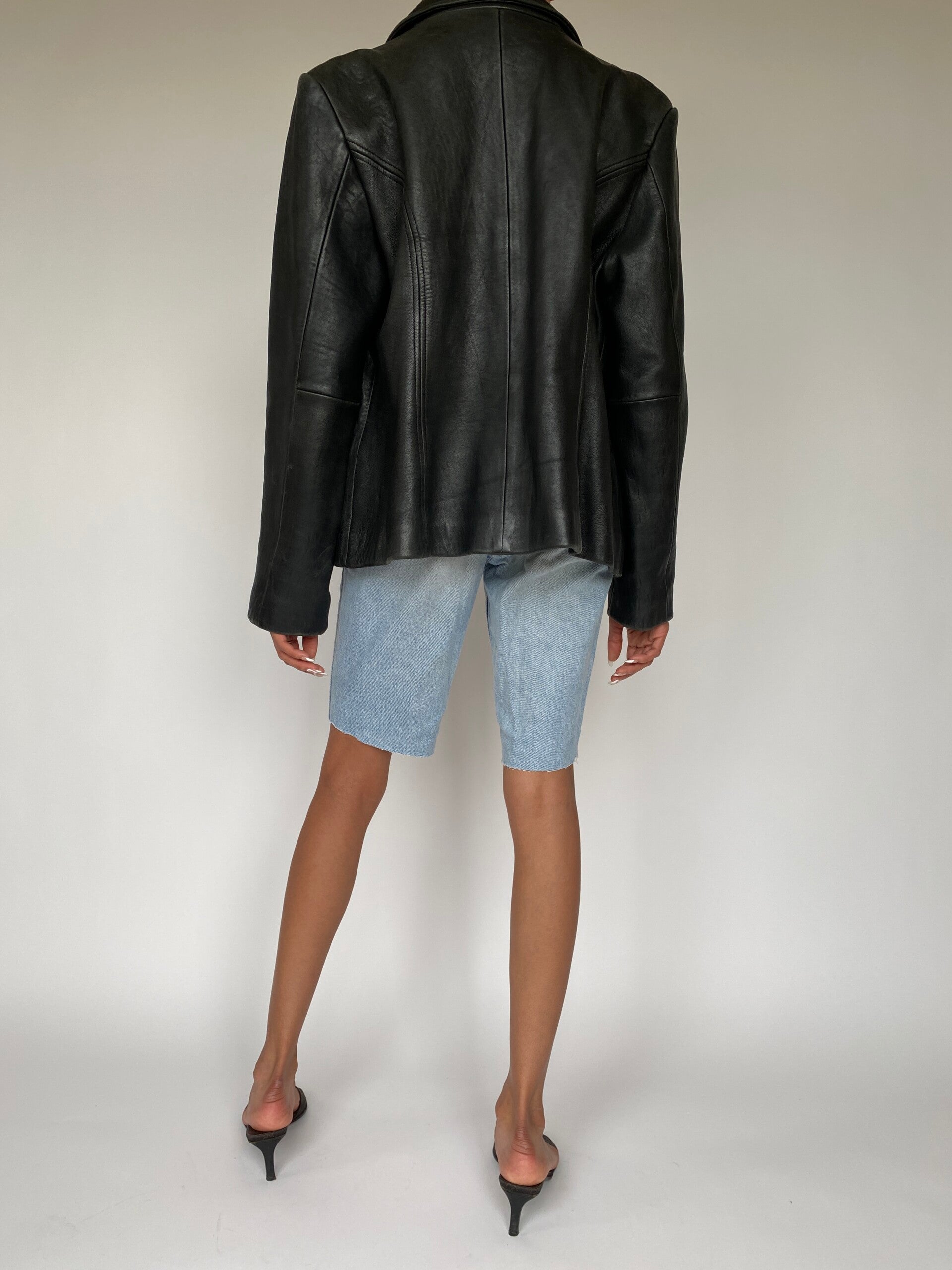 VINTAGE BLACK LEATHER JACKET 831-2