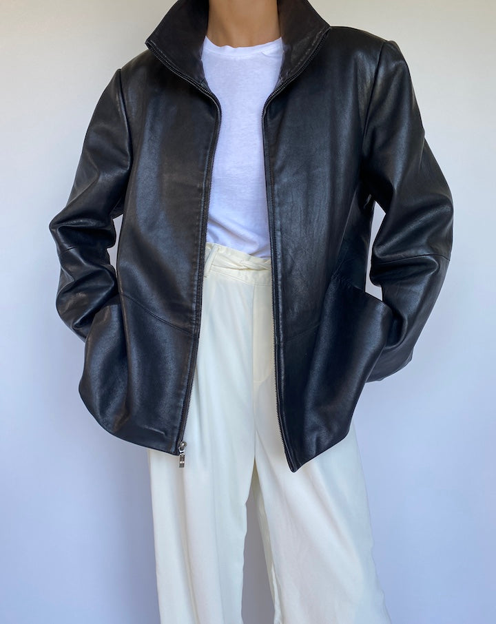 VINTAGE BLACK LEATHER JACKET 945