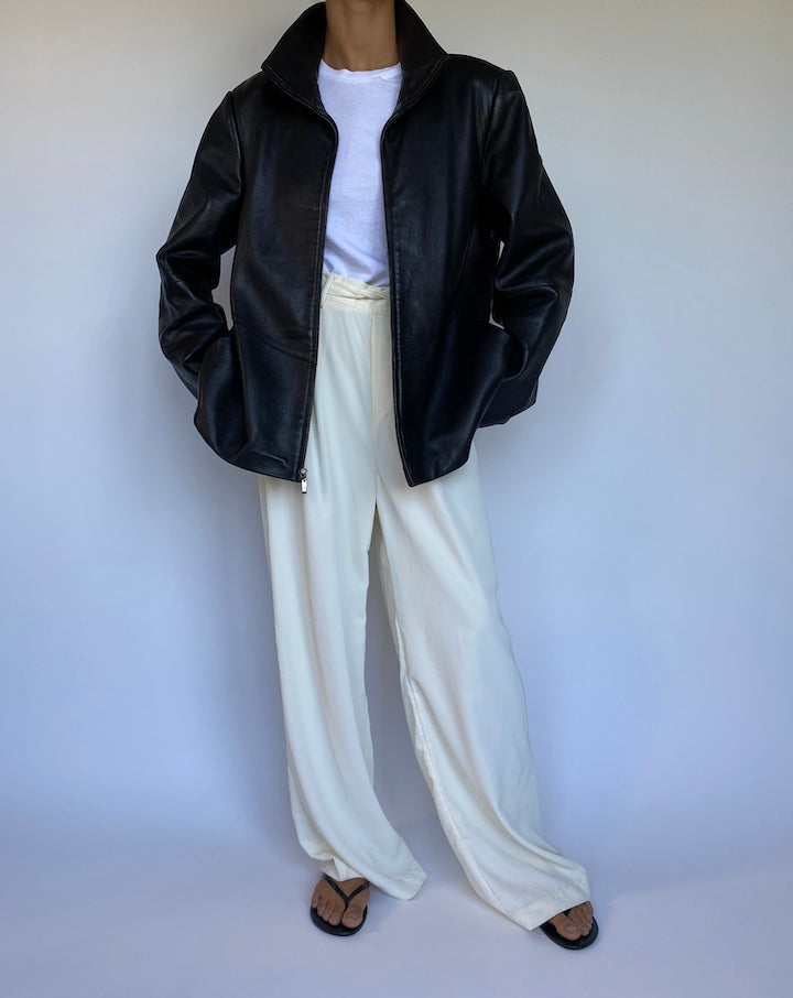 VINTAGE BLACK LEATHER JACKET 945