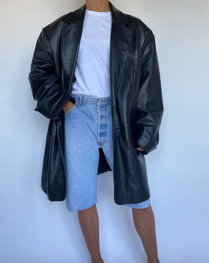VINTAGE BLACK OVERSIZED LEATHER JACKET