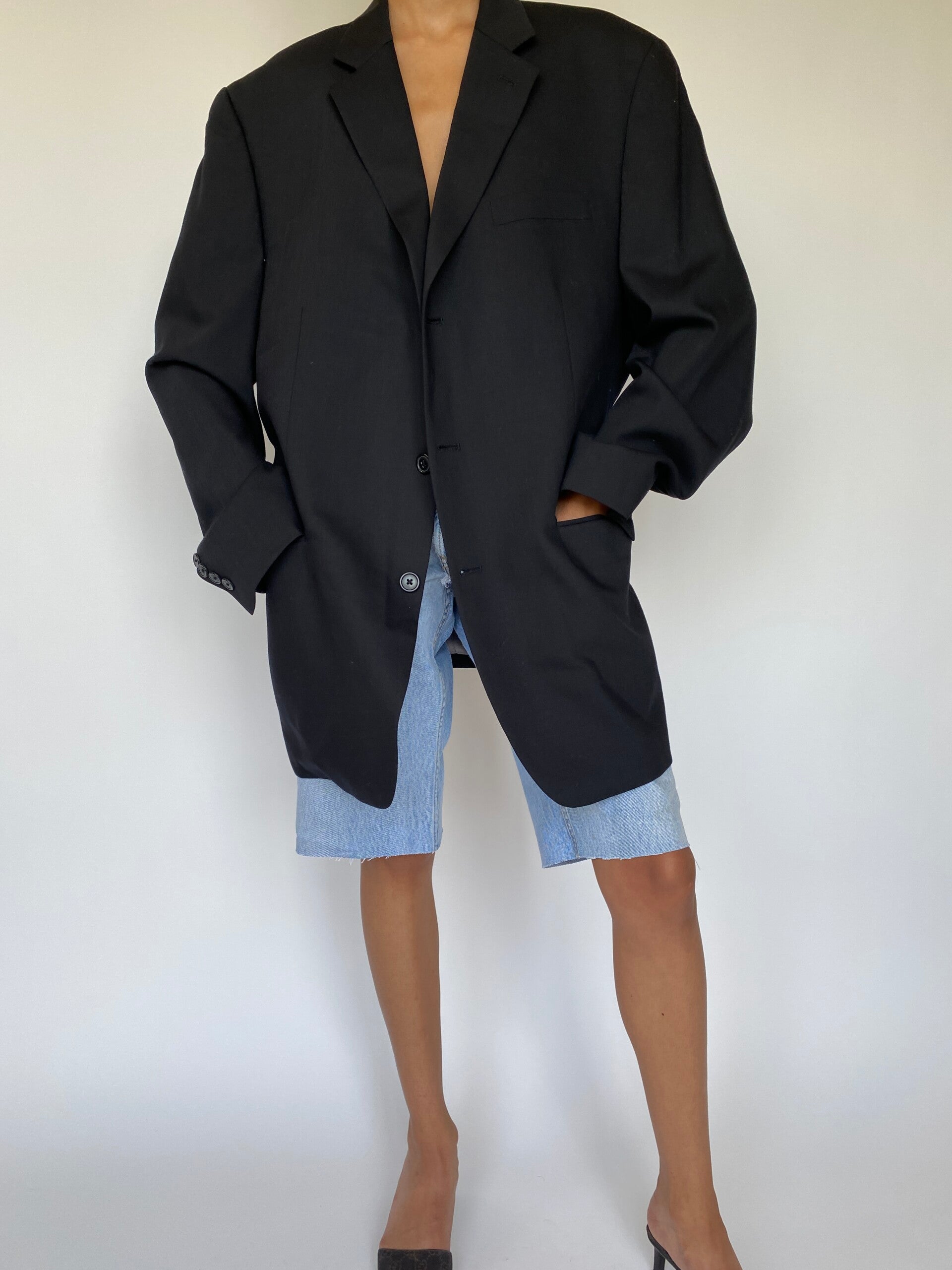 VINTAGE BLACK SINGLE BREASTED WOOL BLAZER 858-3