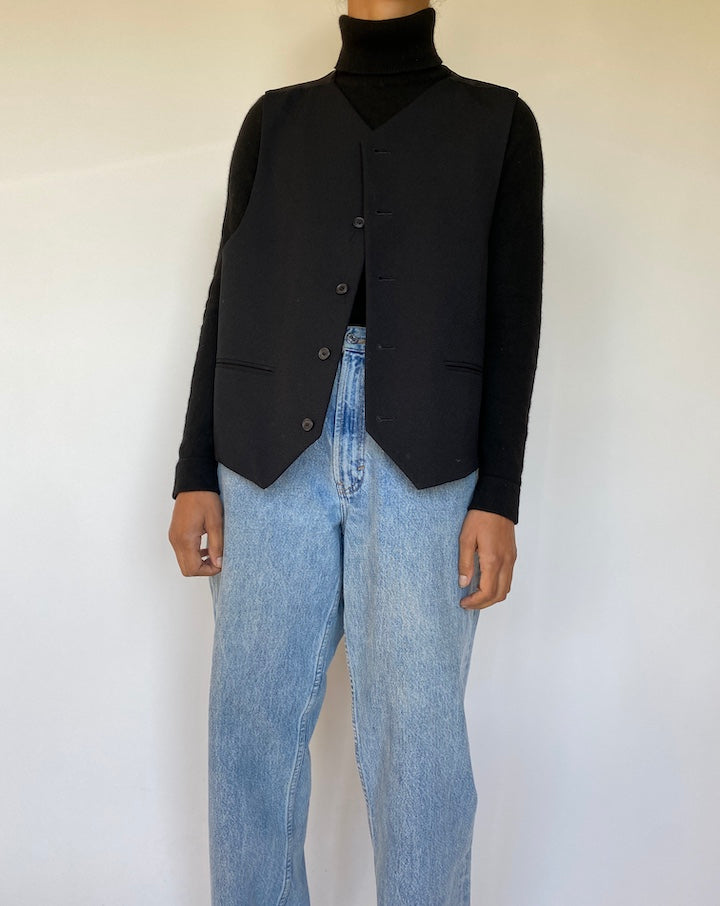 VINTAGE BLACK VEST 1527-2