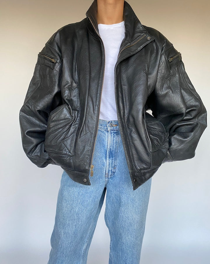 VINTAGE BOXY BLACK LEATHER JACKET 1058-3