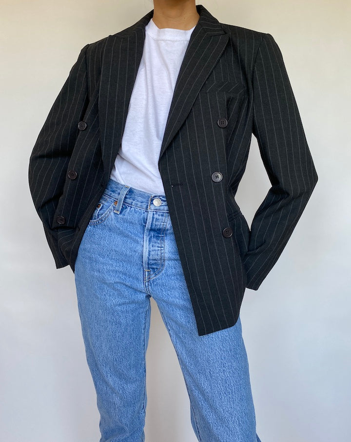VINTAGE DARK GREY PINSTRIPED BLAZER 626