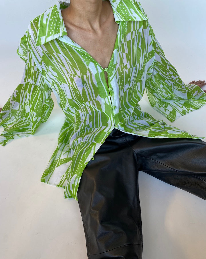 VINTAGE GREEN FLOWY TOP 551