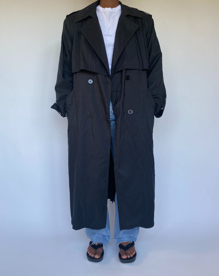 VINTAGE LIGHTWEIGHT BLACK TRENCH 1140