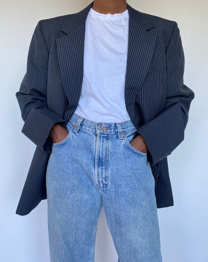 VINTAGE NAVY PINSTRIPED BLAZER 1132-7