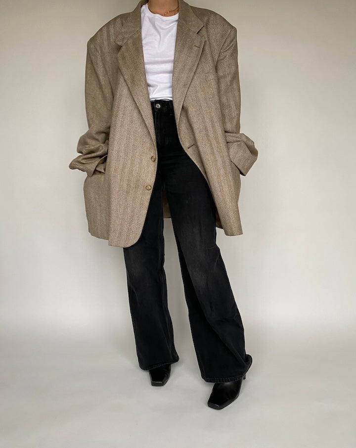 VINTAGE OVERSIZED BEIGE BLAZER 530