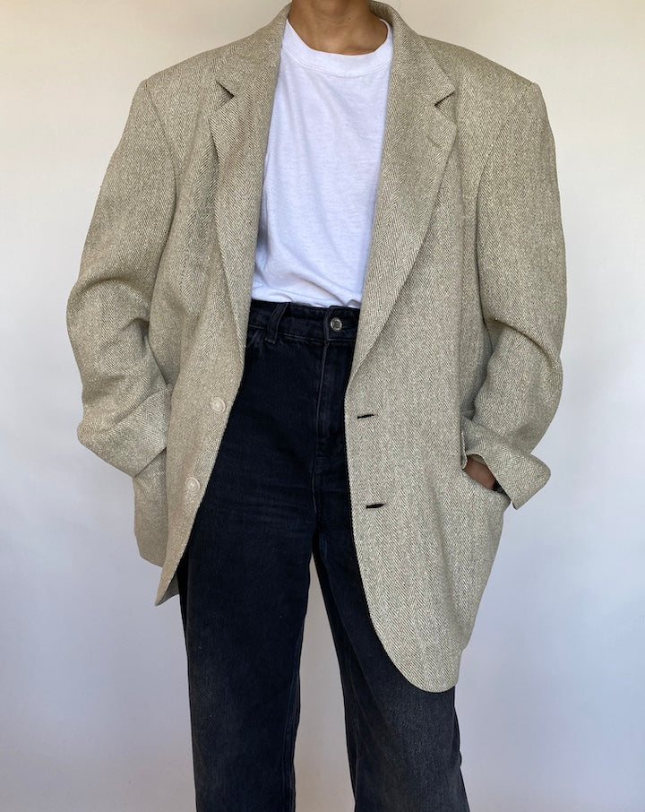 VINTAGE OVERSIZED BEIGE BLAZER 610