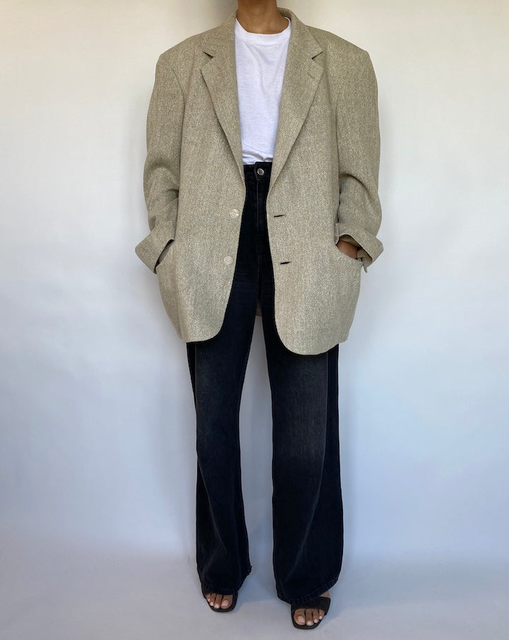 VINTAGE OVERSIZED BEIGE BLAZER 610