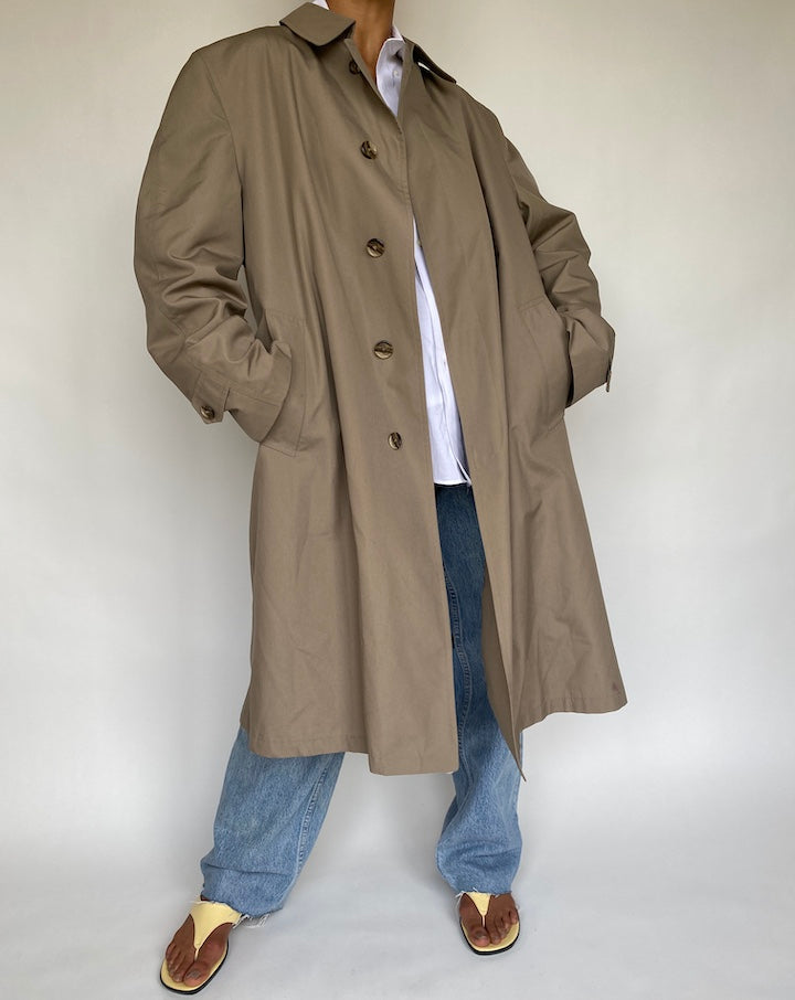 VINTAGE OVERSIZED BEIGE COAT 727-4