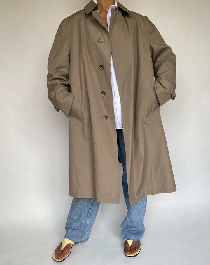 VINTAGE OVERSIZED BEIGE COAT 727
