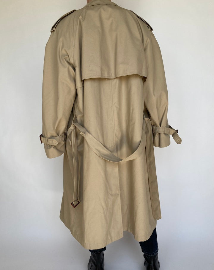 VINTAGE OVERSIZED BEIGE TRENCH 426 3