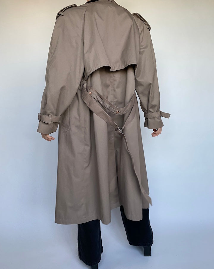 VINTAGE OVERSIZED BEIGE TRENCH 475-3