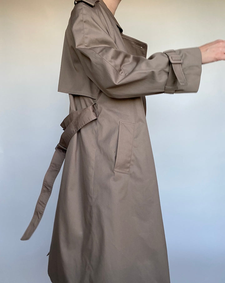 VINTAGE OVERSIZED BEIGE TRENCH 475
