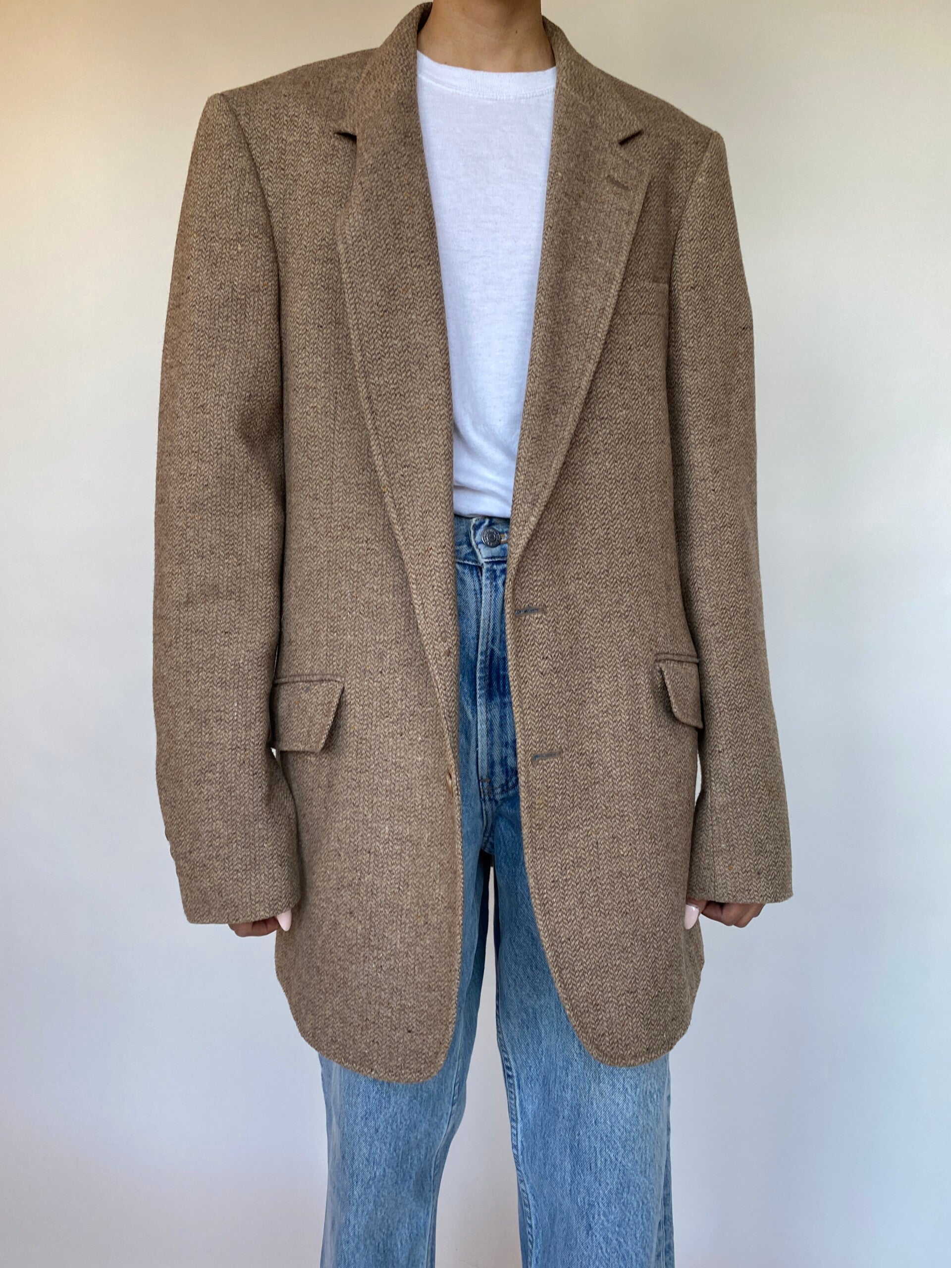 VINTAGE OVERSIZED BEIGE TWEED BLAZER 541