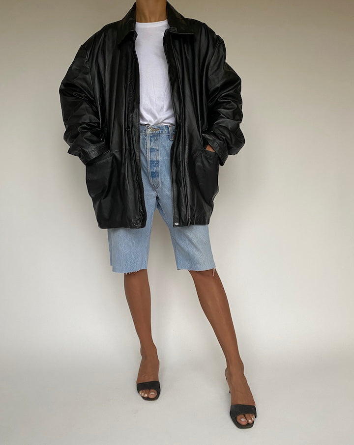 VINTAGE OVERSIZED BLACK LEATHER JACKET 1010-7