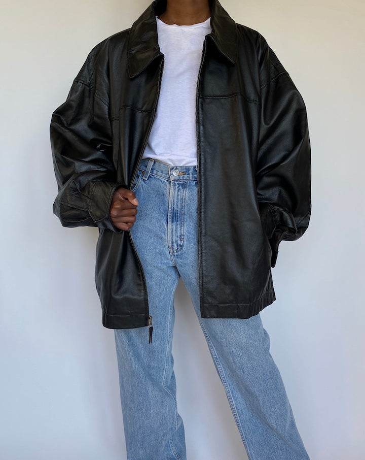 VINTAGE OVERSIZED BLACK LEATHER JACKET 1151
