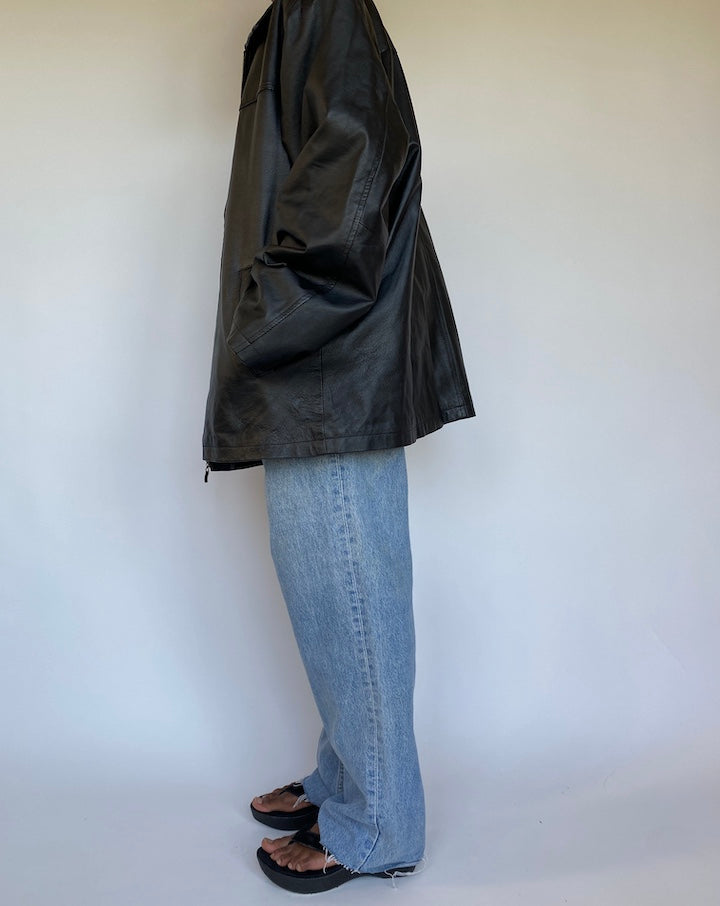VINTAGE OVERSIZED BLACK LEATHER JACKET 1152