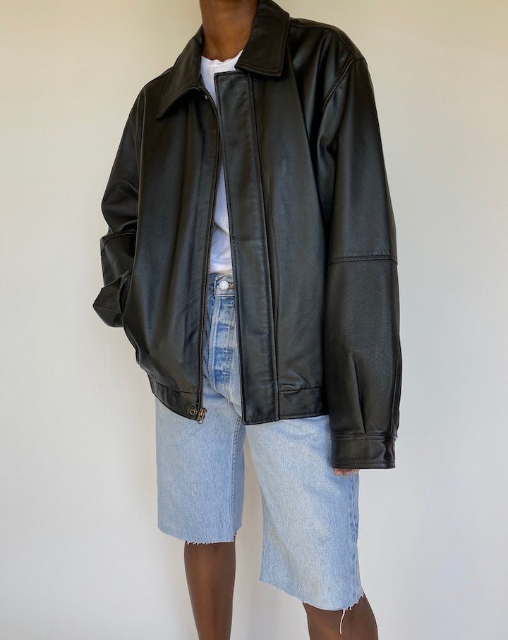 VINTAGE OVERSIZED BLACK LEATHER JACKET 1175