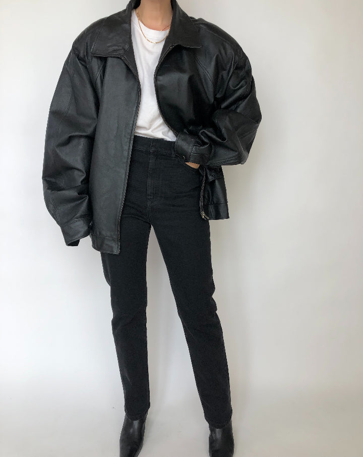 VINTAGE OVERSIZED BLACK LEATHER JACKET 188