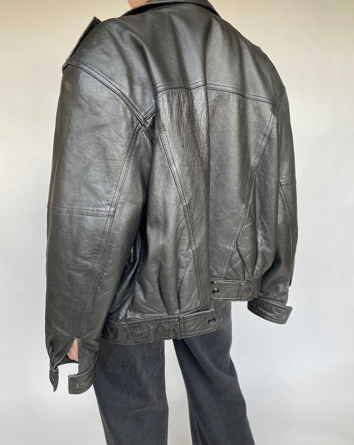 VINTAGE OVERSIZED BLACK LEATHER JACKET 456