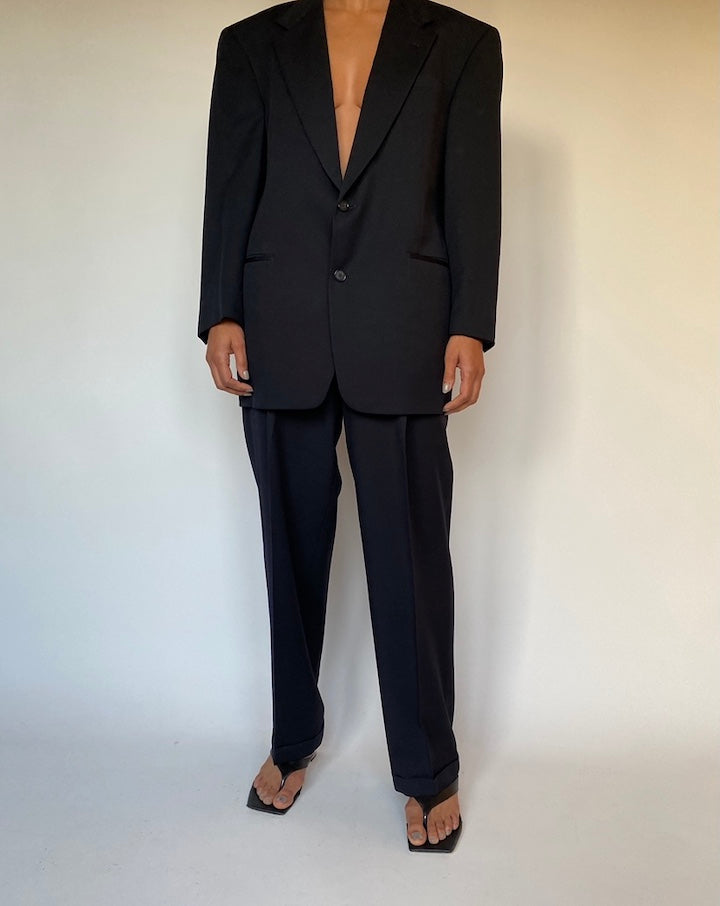 VINTAGE OVERSIZED BLACK SUIT 2378