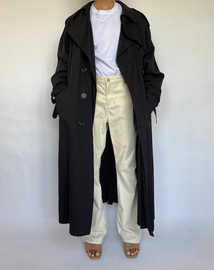 VINTAGE OVERSIZED BLACK TRENCH 630