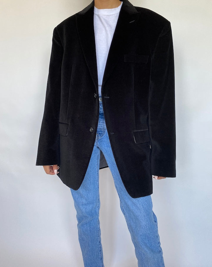 VINTAGE OVERSIZED BLACK VELVET BLAZER 022