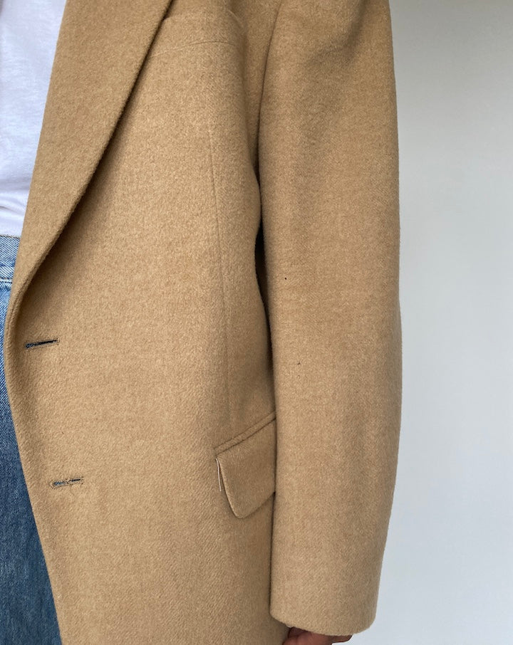 VINTAGE OVERSIZED BLAZER IN CAMEL HAIR 1218-3