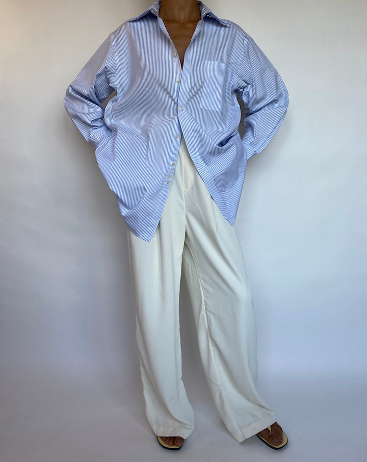 VINTAGE OVERSIZED BLUE AND WHITE STRIPED SHIRT 688
