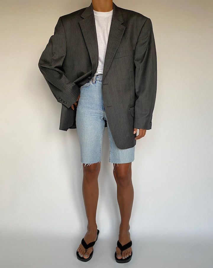 VINTAGE OVERSIZED GREY PINSTRIPED BLAZER 1366-3