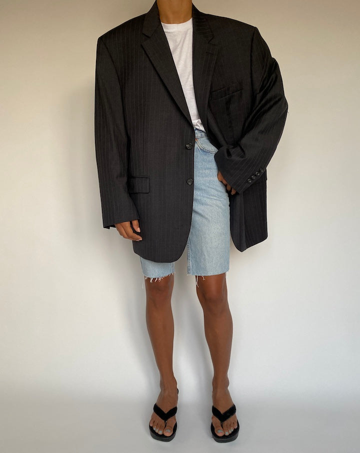 VINTAGE OVERSIZED GREY PINSTRIPED BLAZER 1367-3