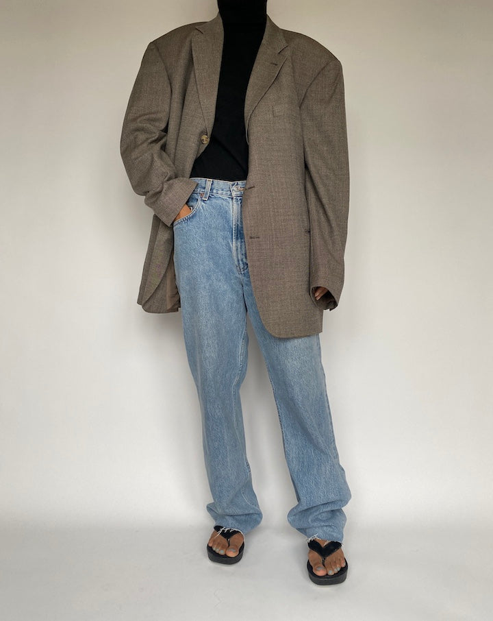 VINTAGE OVERSIZED HUGO BOSS BLAZER 1457