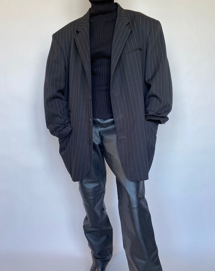VINTAGE OVERSIZED PINSTRIPED BLAZER 562-2