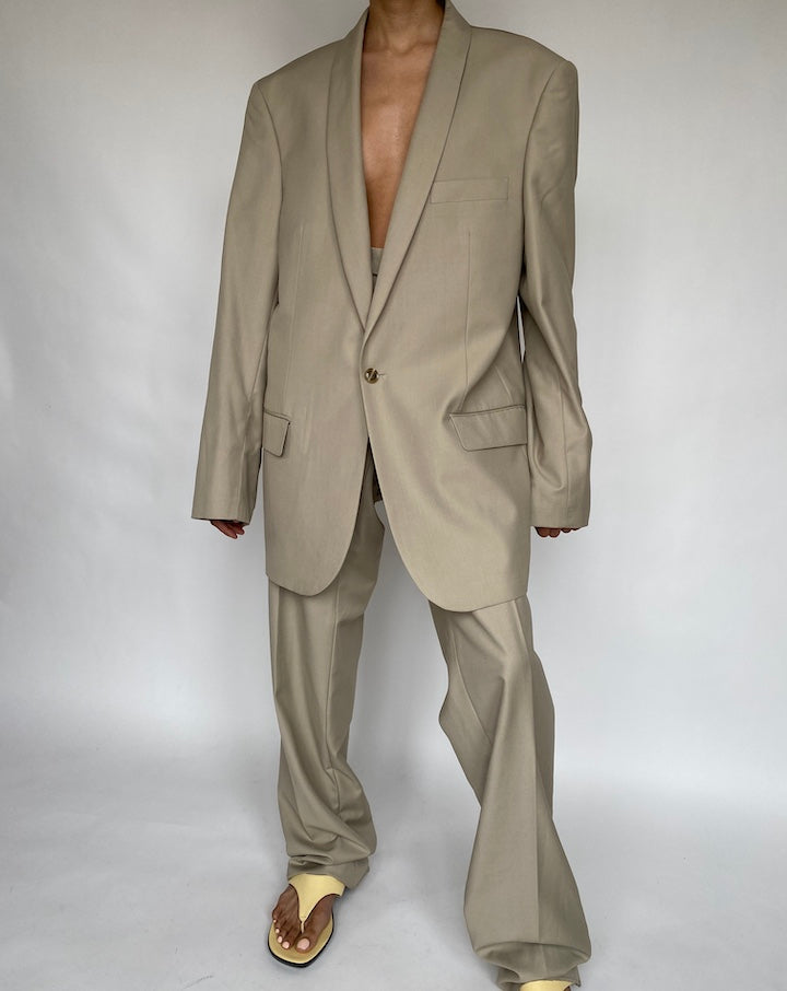 VINTAGE OVERSIZED SUIT 658-2