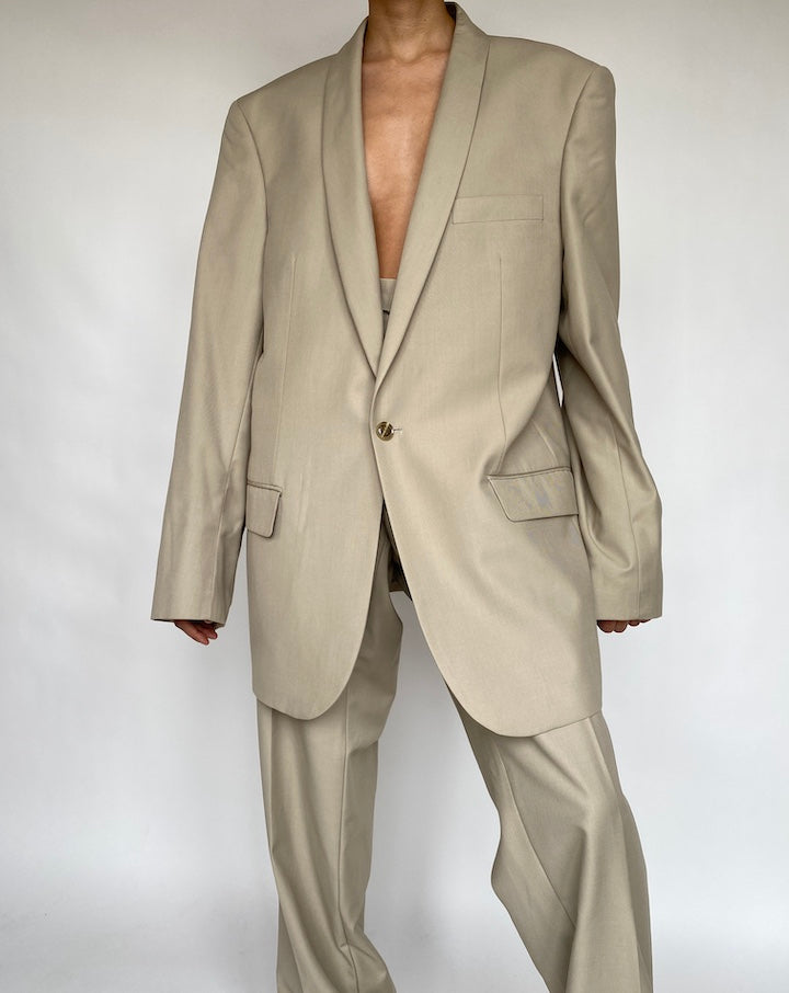 VINTAGE OVERSIZED SUIT 658-3