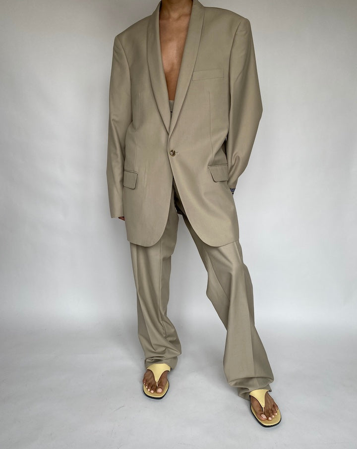 VINTAGE OVERSIZED SUIT 658-4