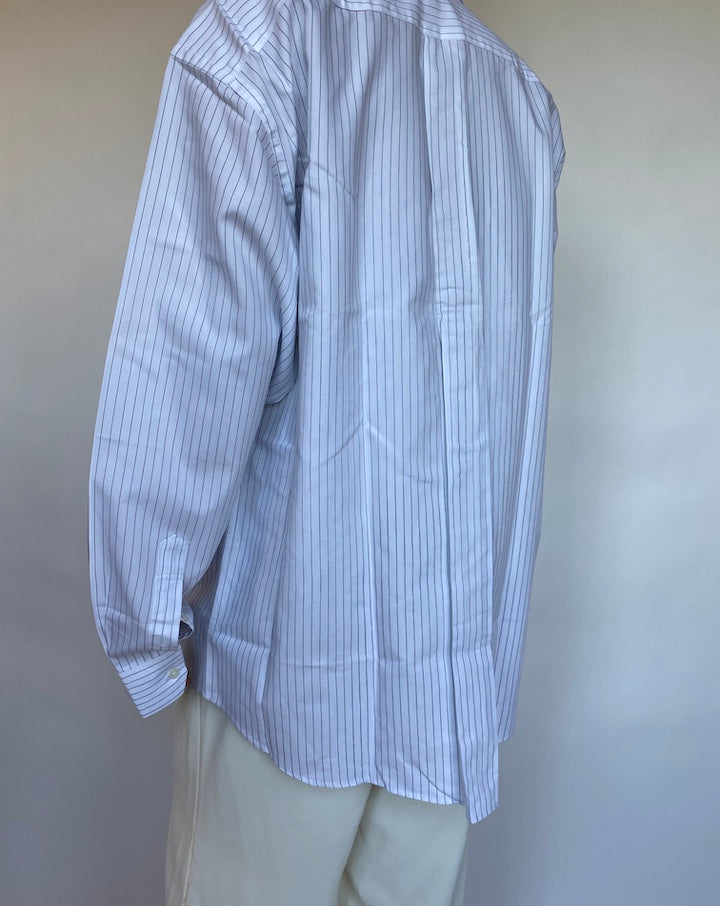 VINTAGE OVERSIZED WHITE AND BLUE STRIPED SHIRT 678-2
